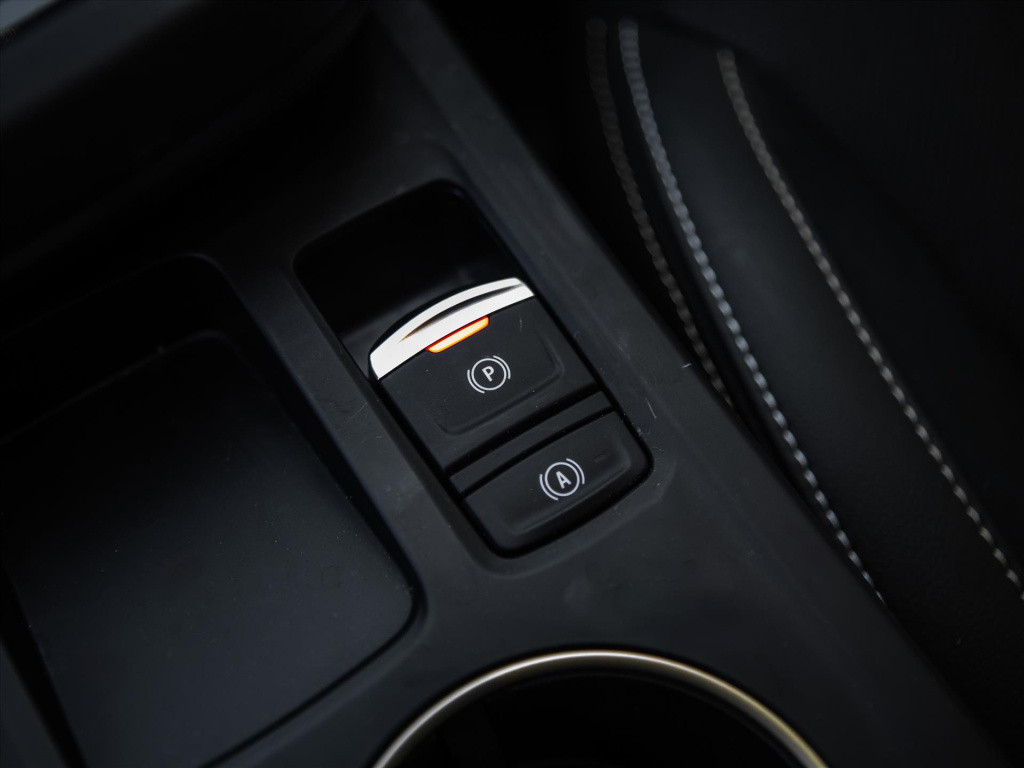 Renault Arkana 1.6 e-tech hybrid 145pk e-tech engineered automaat | bose | 