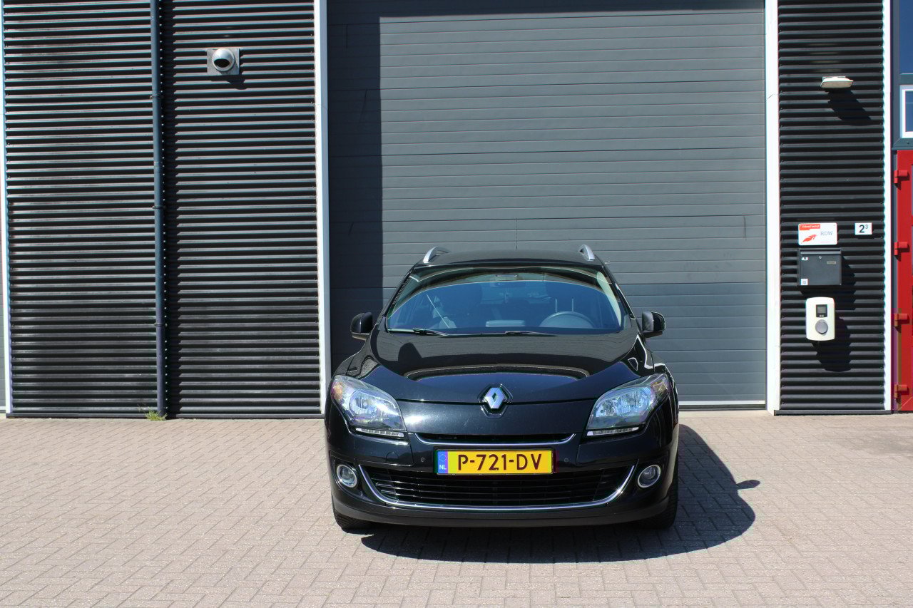 Renault Mégane 1.2 Energy TCe 2013 Zwart Bose Keyless go