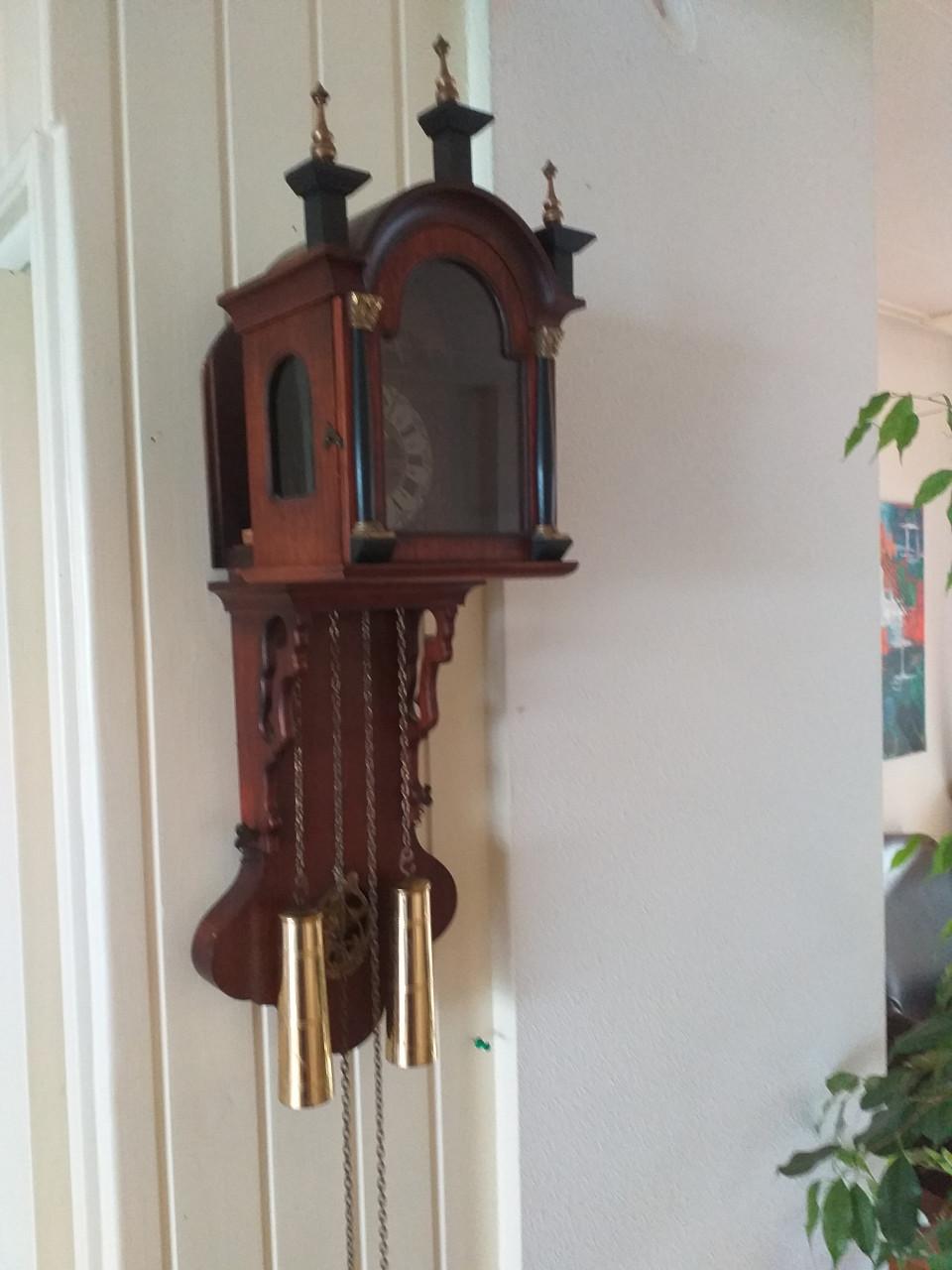 """KLEINE FRIESEKLOK""