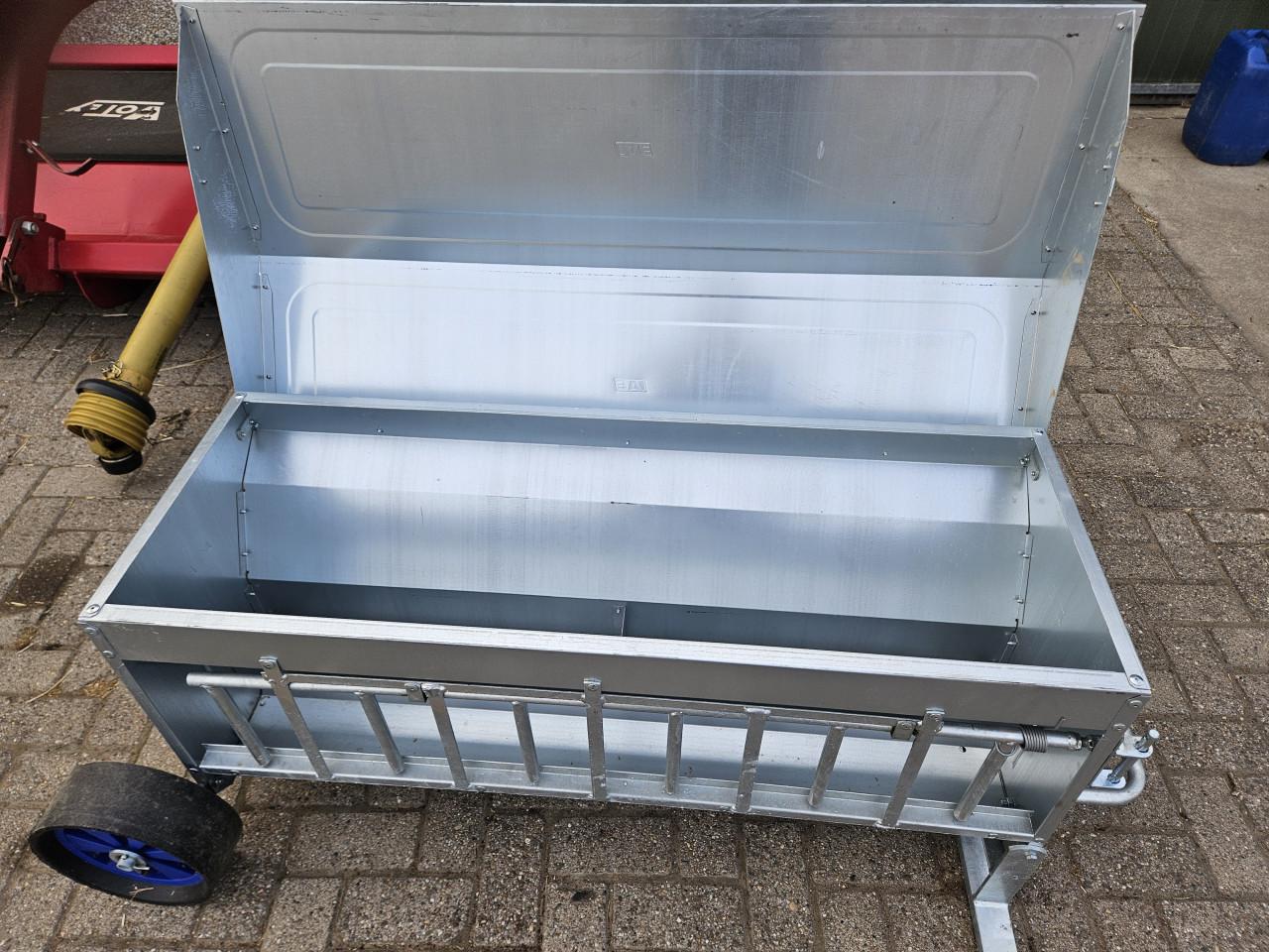 Creepfeeders lammerenvoerbak