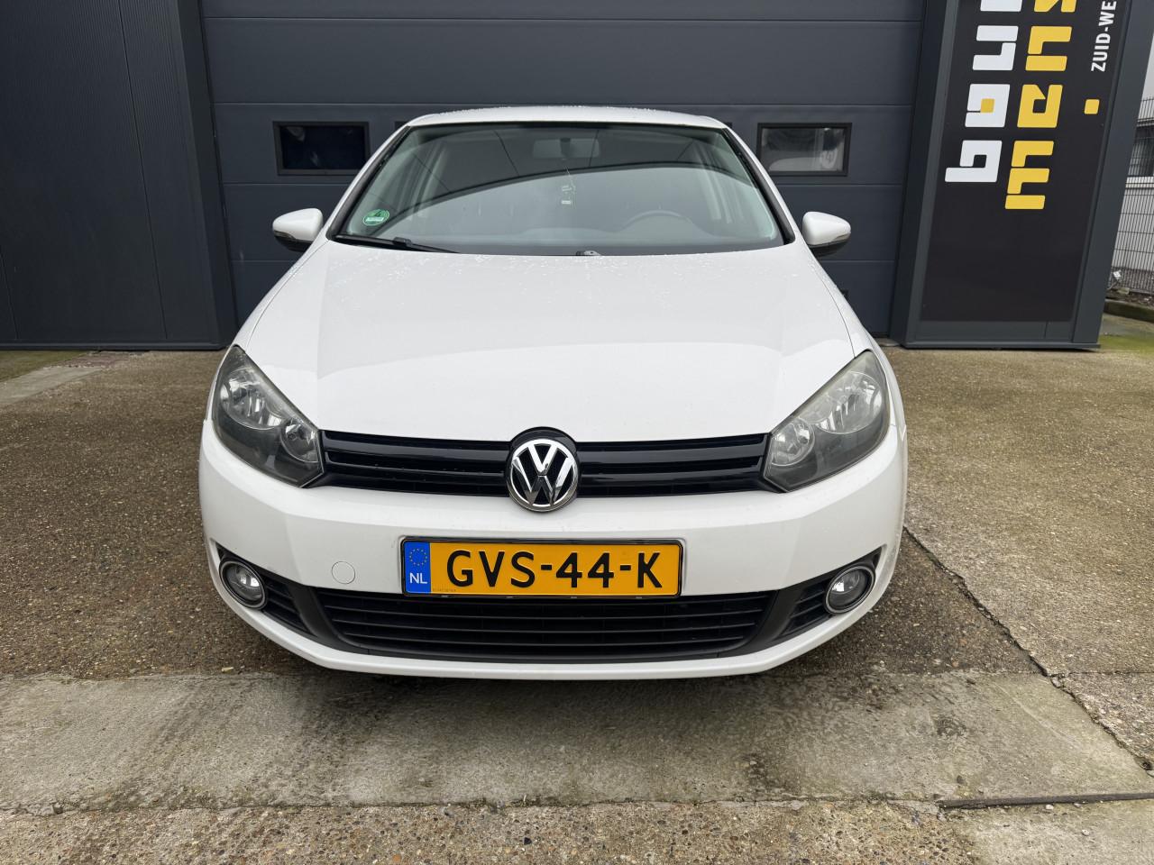 Volkswagen Golf 1.6 75KW 2009 Wit Airco Apk Navigatie Xenon