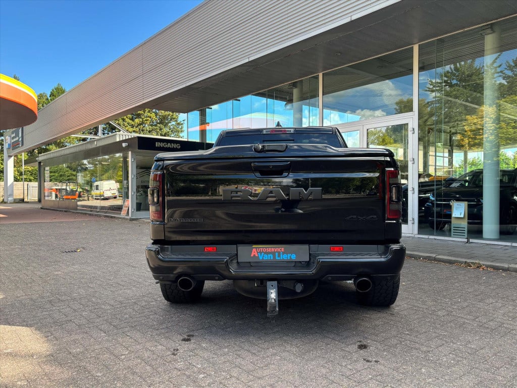 Ram 1500 ram 1500 laramie night| luchtvering|smoke pack|bpm vrij| rijklaarp