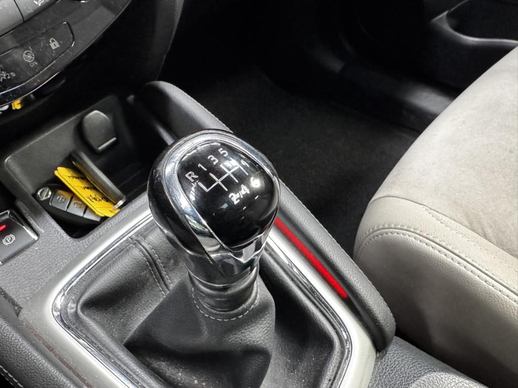 Nissan Qashqai 1.2 tekna | 19'' lmv | panoramadak | nav | camera | elektris