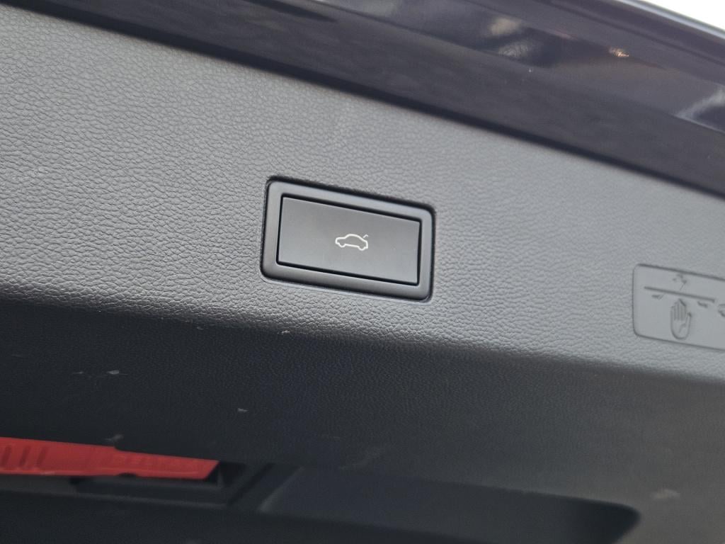 Volkswagen Golf variant 1.5 etsi r-line business | acc | elek. trekhaak