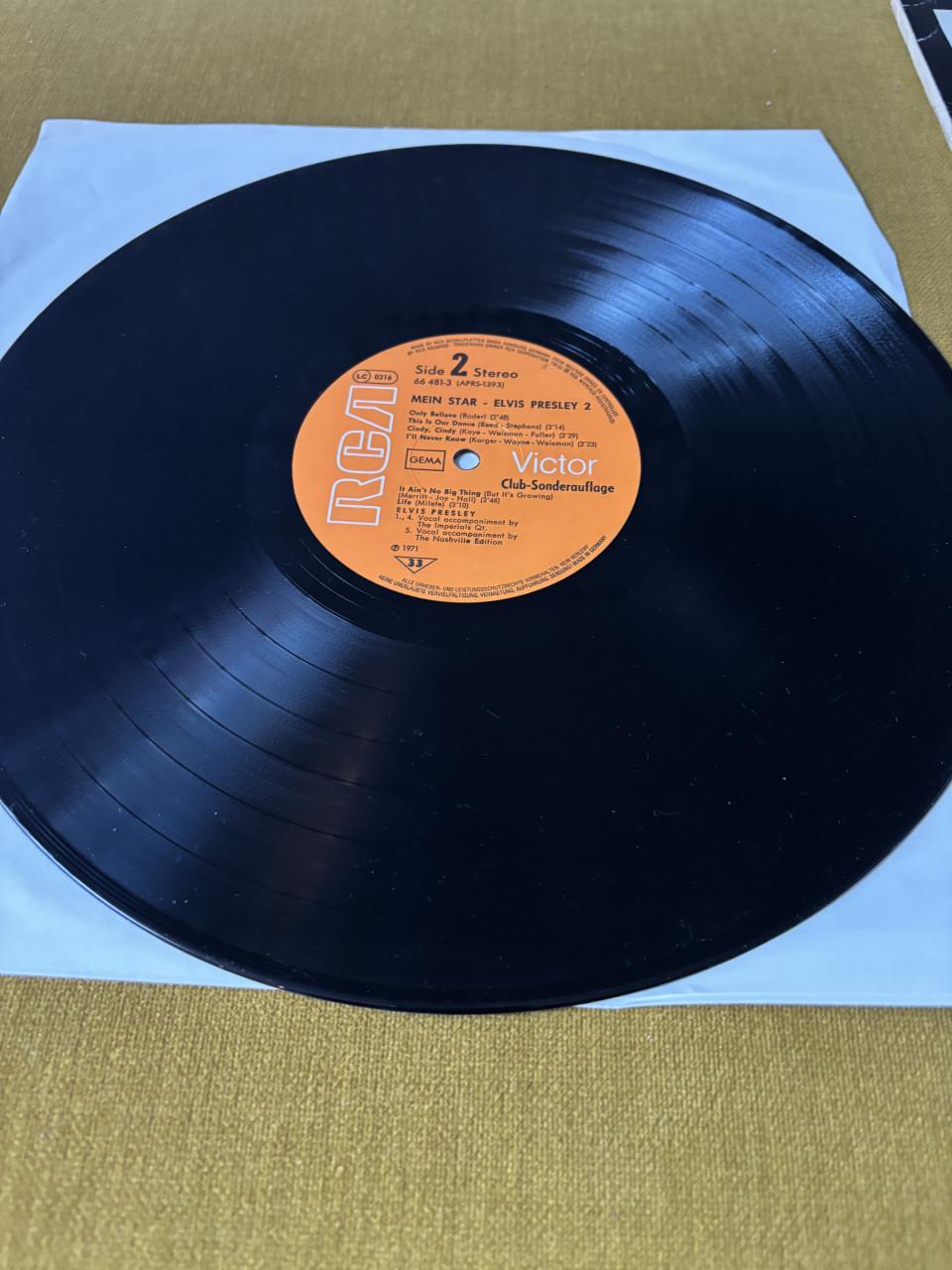 Elvis Presley - 3 LP's Vinyl Album