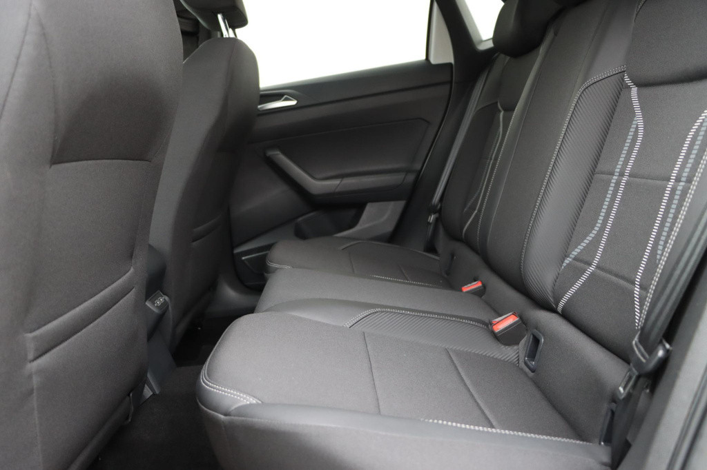 Volkswagen Polo 1.0 tsi highline business r-line advance dsg7