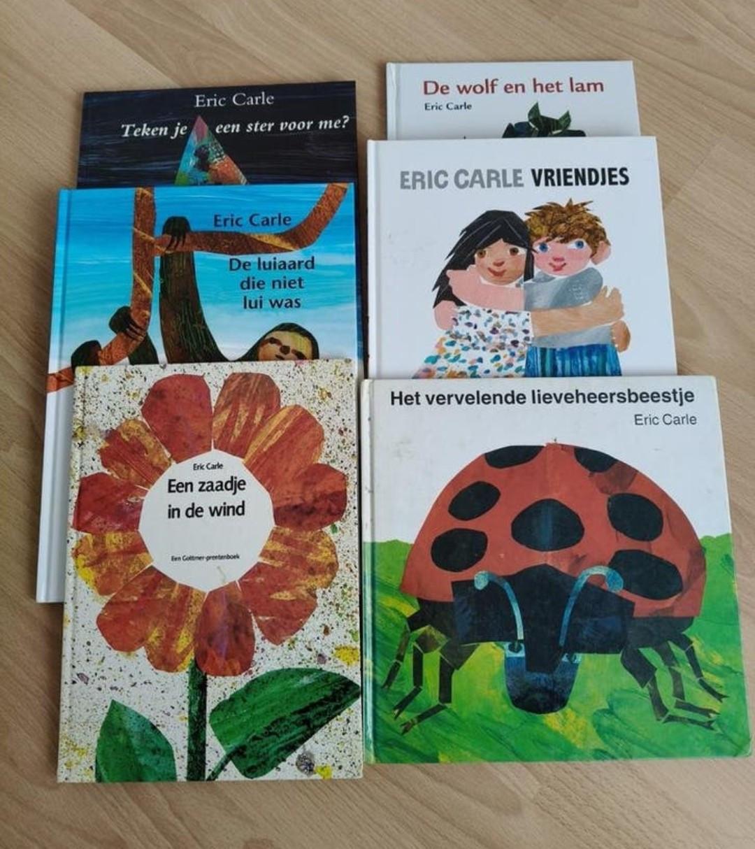 Verschillende sets met kinderboeken