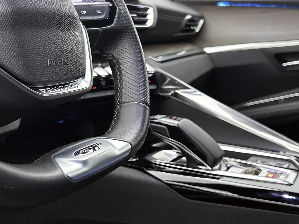 Peugeot 3008 hybrid 225 pk automaat gt | rijklaar | adaptive cruise | focal
