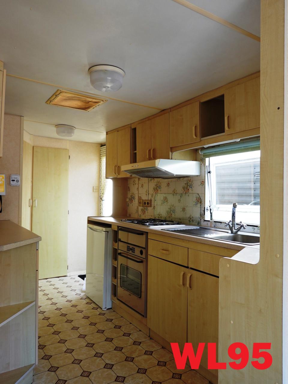 Betaalbare opknap stacaravan te koop voor 6 personen