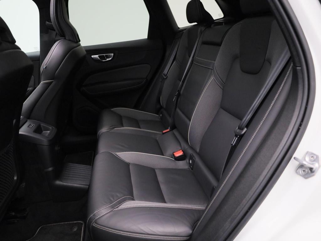 Volvo XC60 t6 recharge geartronic r-design automaat | panorama dak | naviga