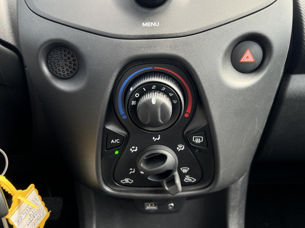 Toyota Aygo 1.0 vvt-i x-fun