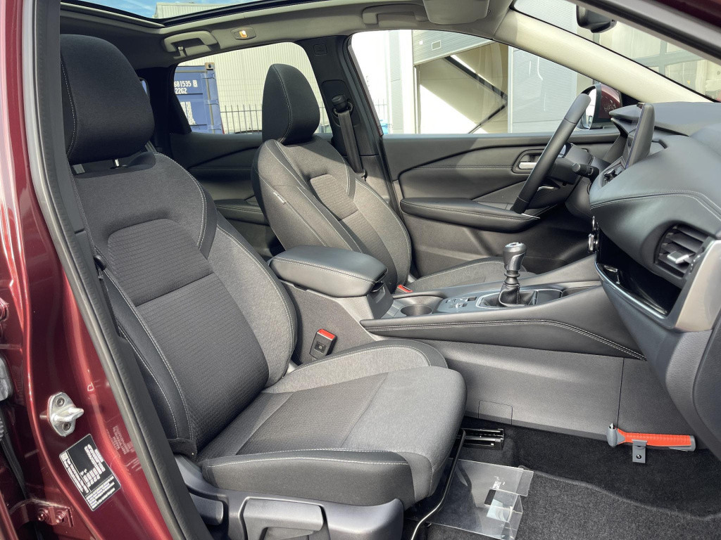 Nissan Qashqai 1.3 mhev n-connecta design pack | panoramadak | navigatie | 