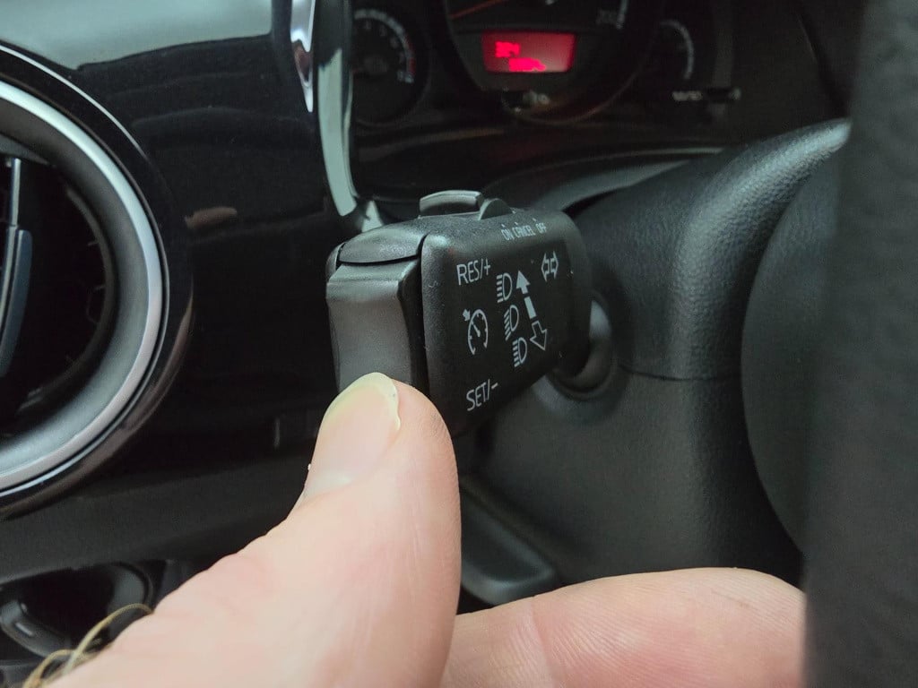 Volkswagen UP! occasion 1.0 move up! bluemotion met cruisecontrol en sporti
