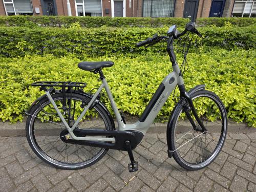 Schitterende Gazelle Grenoble C8 met Bosch middenmotor en 500wh accu