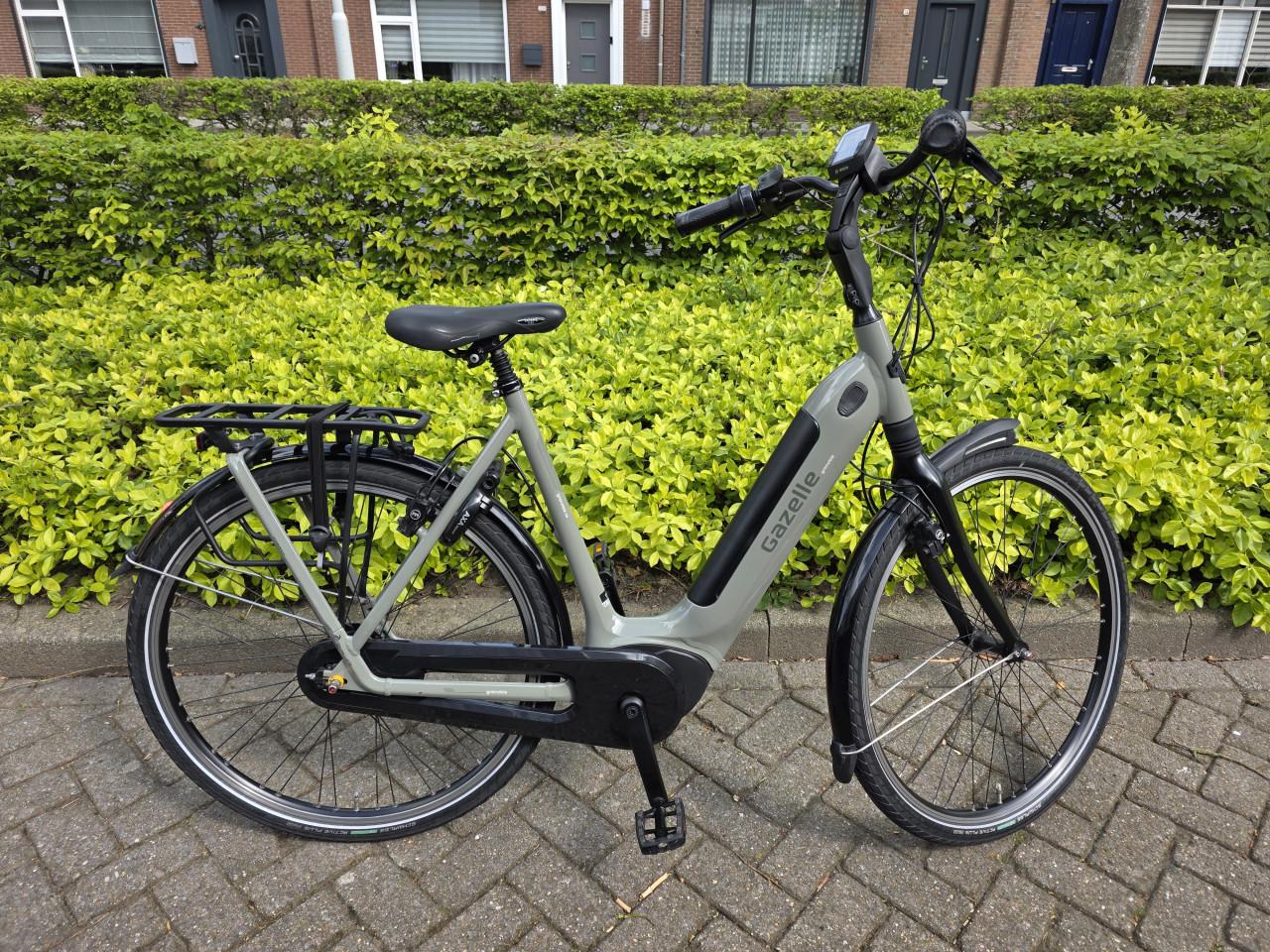 Schitterende Gazelle Grenoble C8 met Bosch middenmotor en 500wh accu