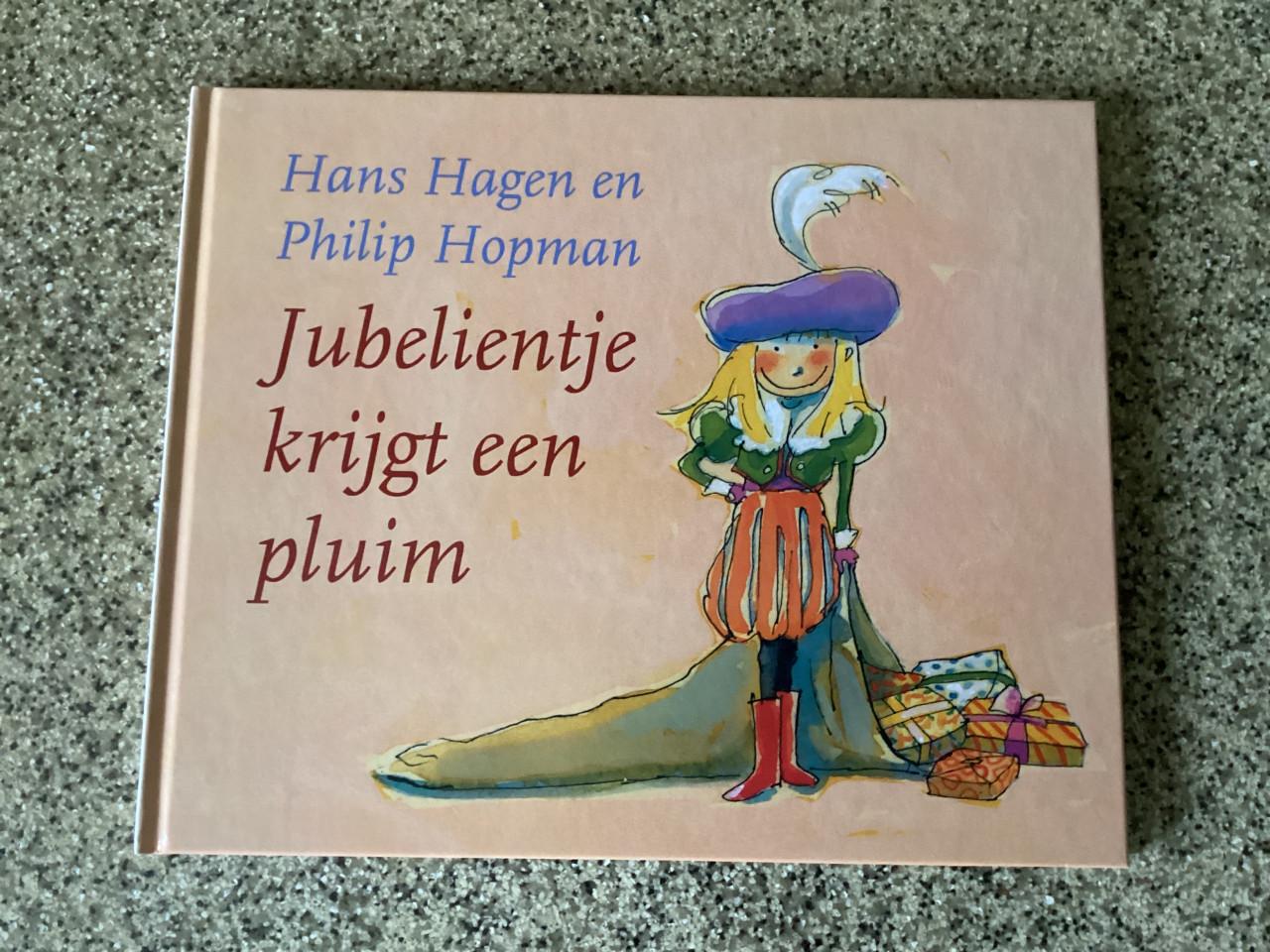 Veel verschillende kinderboekjes, waaronder Sinterklaas. Heksje Lilly.
