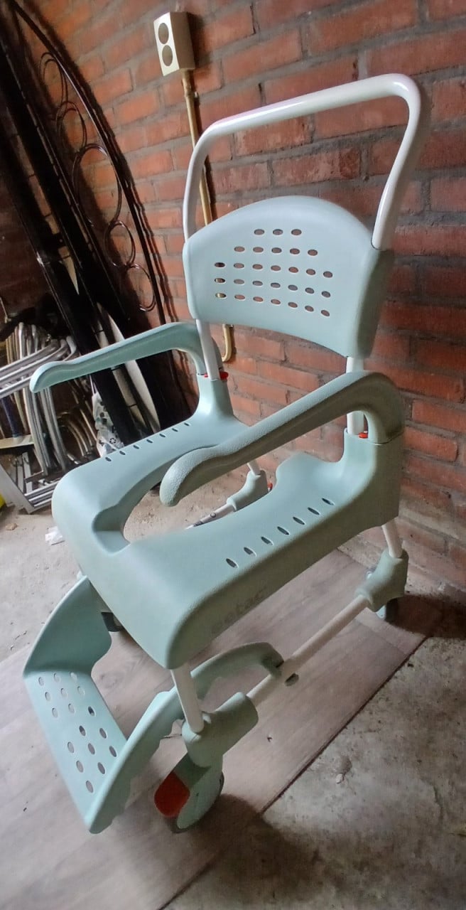 Douchestoel  en  toiletstoel  po stoel  Etac Clean