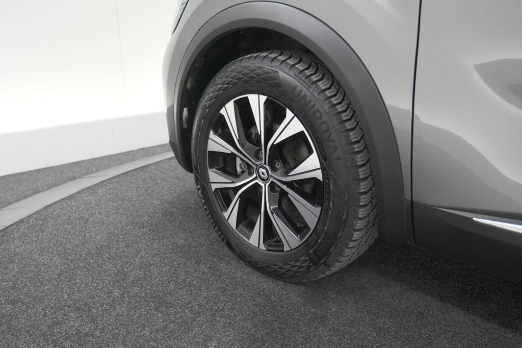 Renault Captur mild hybrid 140 edc techno | camera | 9.3 inch scherm | appl