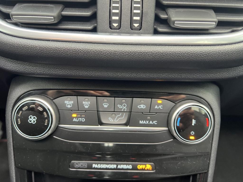 Ford Puma 1.0i ecoboost hybrid 125pk st-line x , panodak , adaptive cc, car