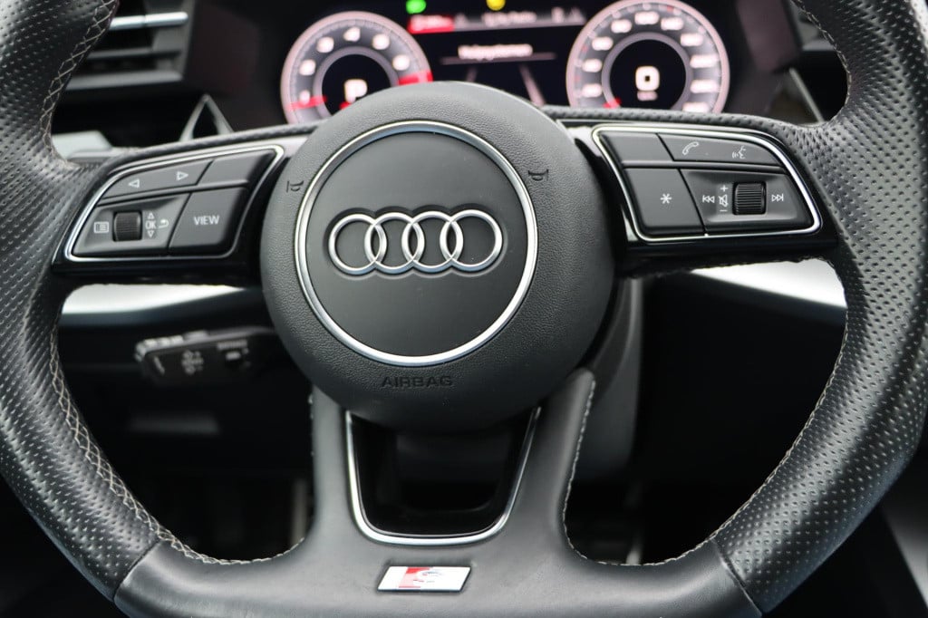 Audi S3 sportback 2.0 tfsi 310pk s tronic quattro edition one
