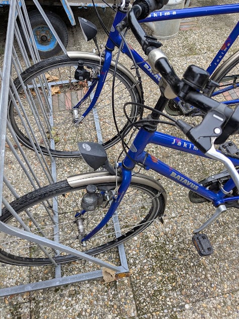 2 Batavus fietsen, dames en heren model, type Jakima maat 53 en 56