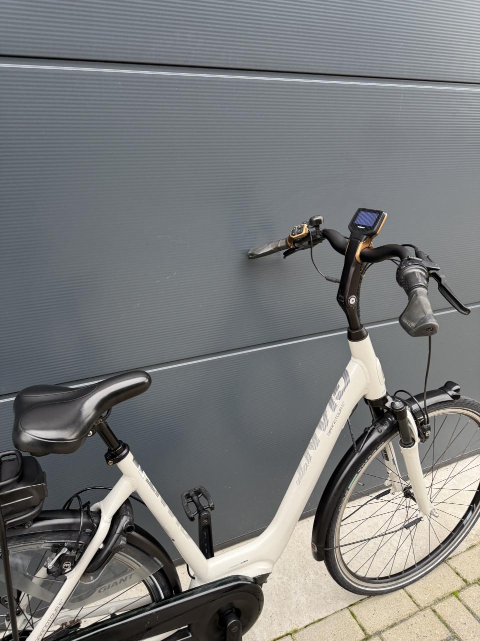 Giant GrandTour E+ middenmotor elektrische fiets