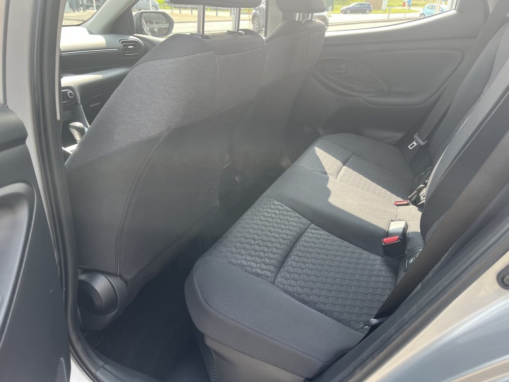 Toyota Yaris 1.5 hybrid dynamic | navi | camera |