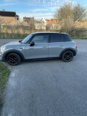 Te koop MINI Cooper 1.5 Business (origineel NL, 5-deurs, BT, Navi)