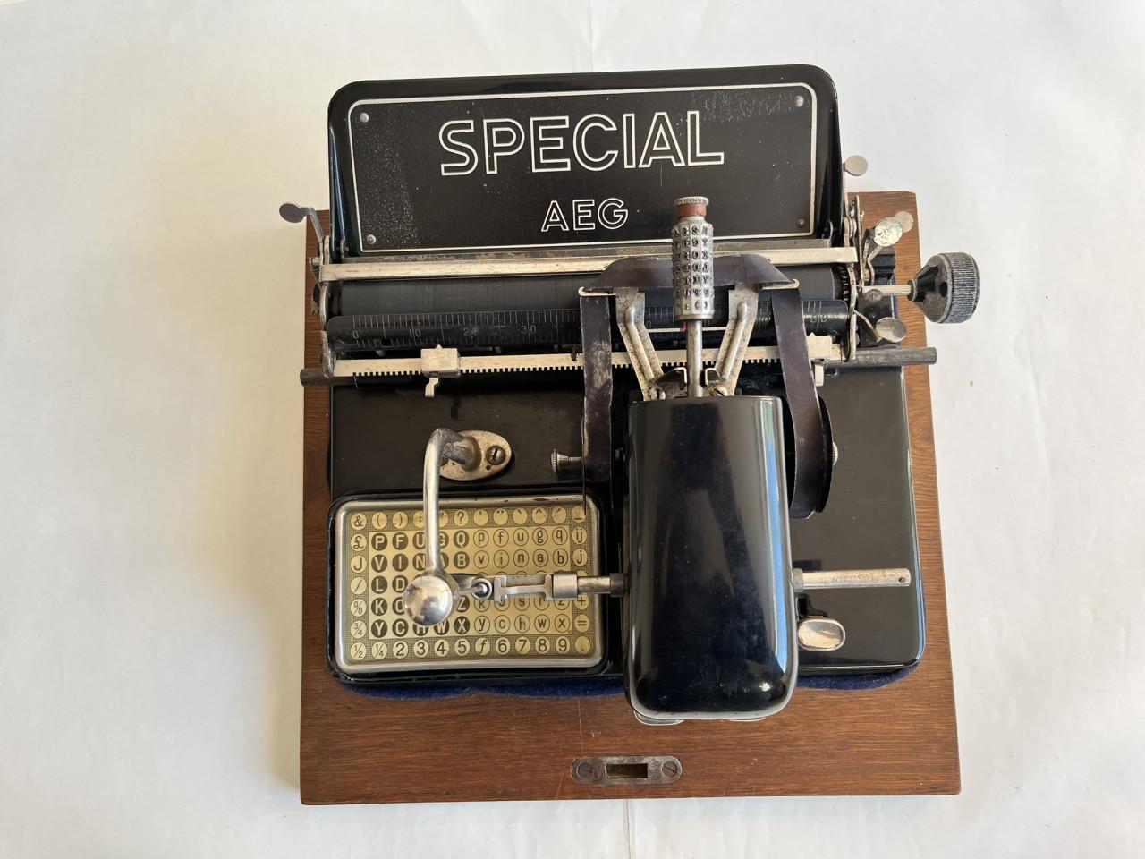 A.E.G. Mignon typemachine – ca. 1920