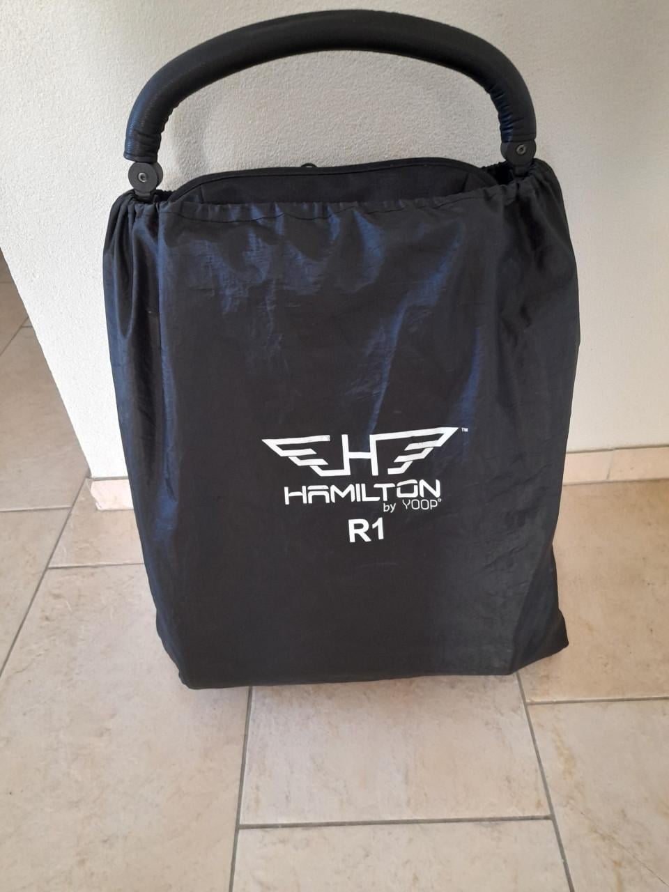 Hamilton R1 Buggy in handige tas (in goede nette staat )