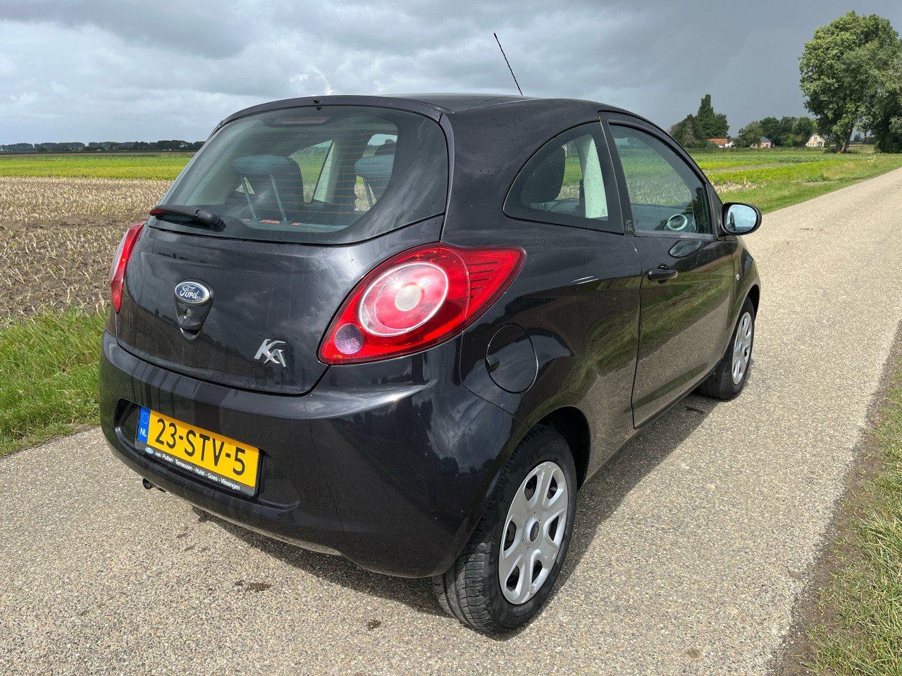 Ford Ka 1.2 2011 Zwart Elek. Ramen + spieg. Airco