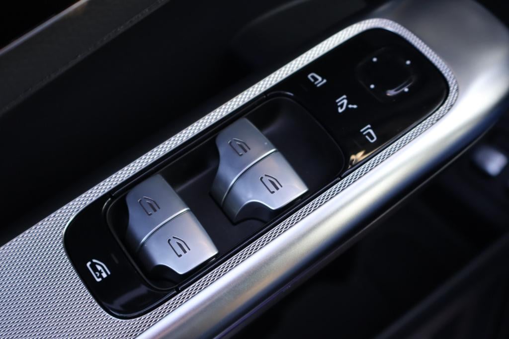 Mercedes-Benz Glc 300e 4matic amg line l techniek pakket l luchtvering l pa