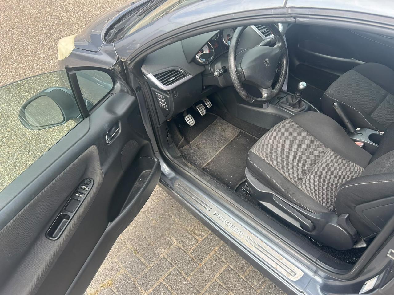 Peugeot 207 CC 1.6 VTi Leuke Goedkope en Kleine Cabrio!