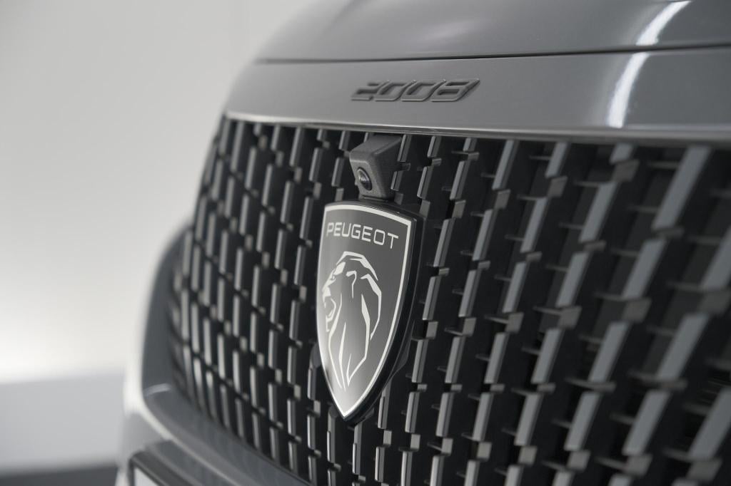 Peugeot 2008 puretech 130 eat8 gt | 360 camera | stoelmassage | adaptieve c