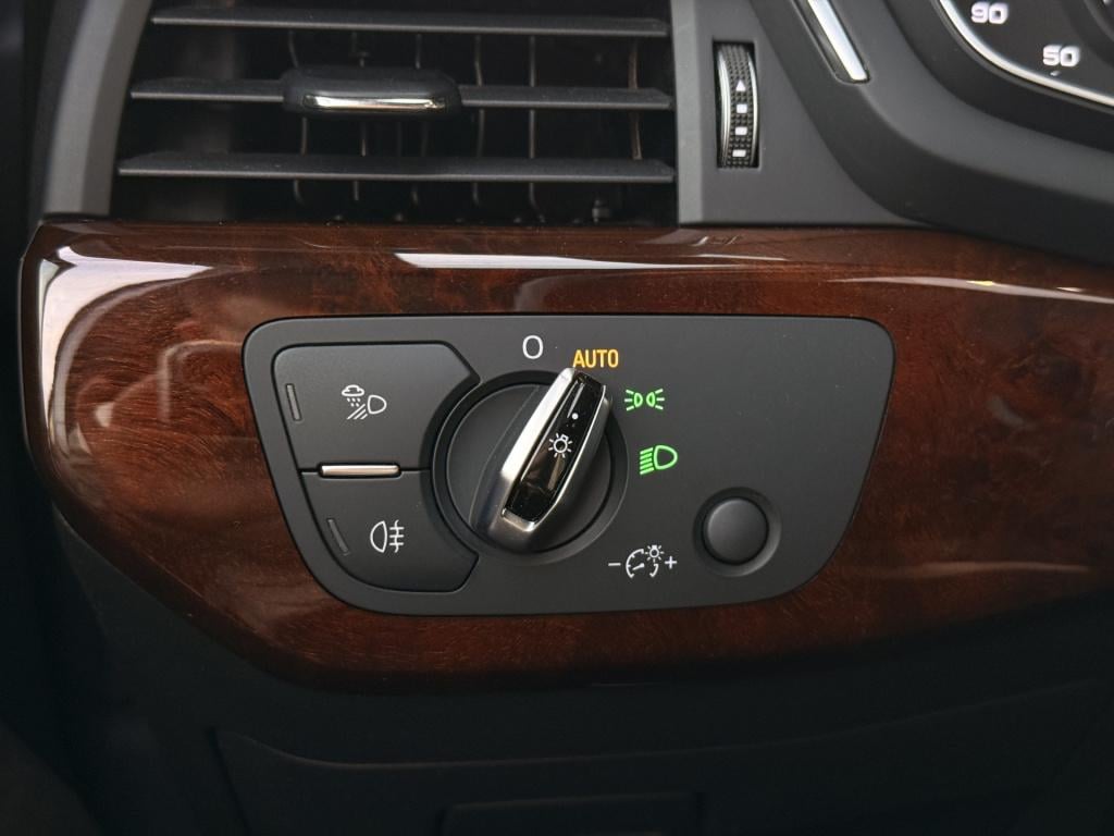 Audi A4 avant 2.0 tfsi s-line | pano | acc | 360 camera | sfeerverlichting 