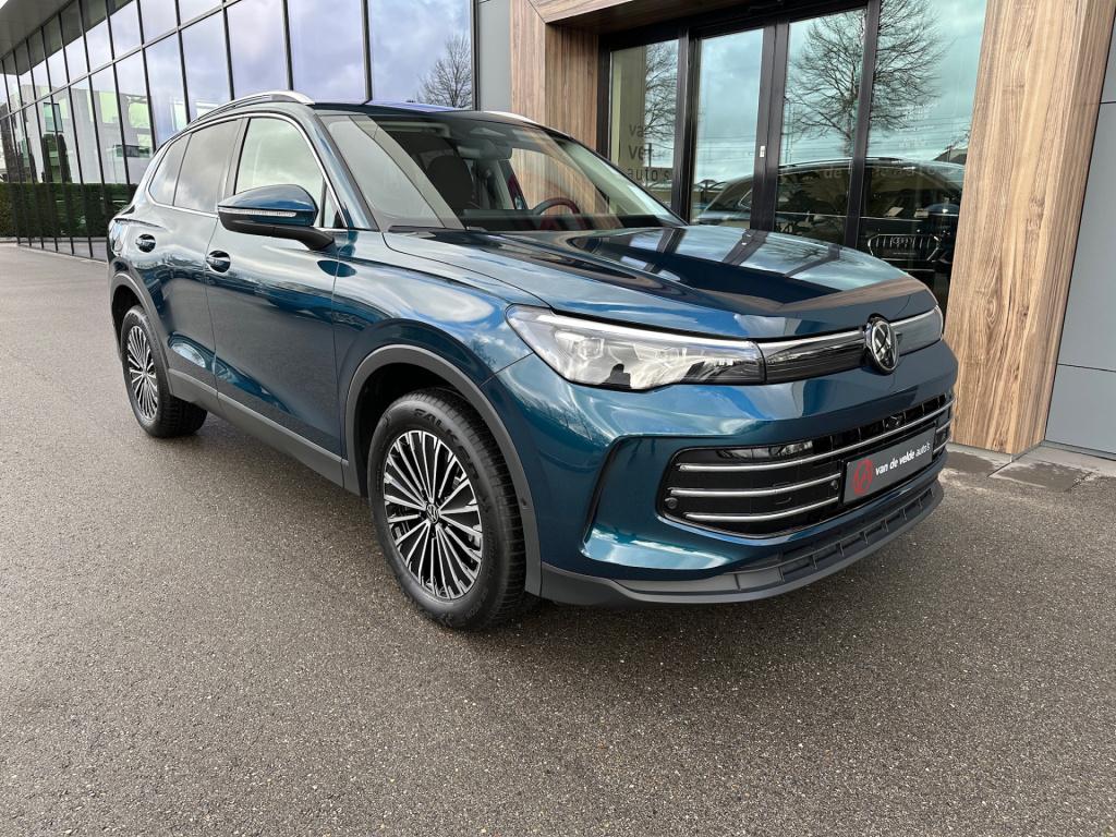 Volkswagen Tiguan 1.5 ehybrid elegance 204pk | trekhaak | 360 camera | dode