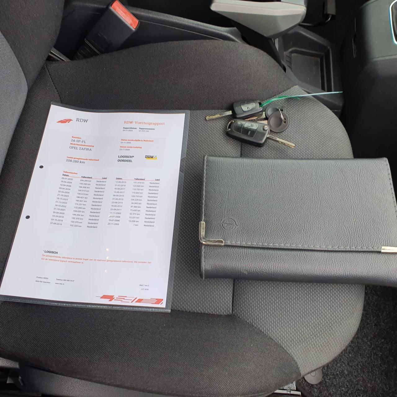 Opel Zafira 2.2 Enjoy (7 persoons) Clima/Cruise