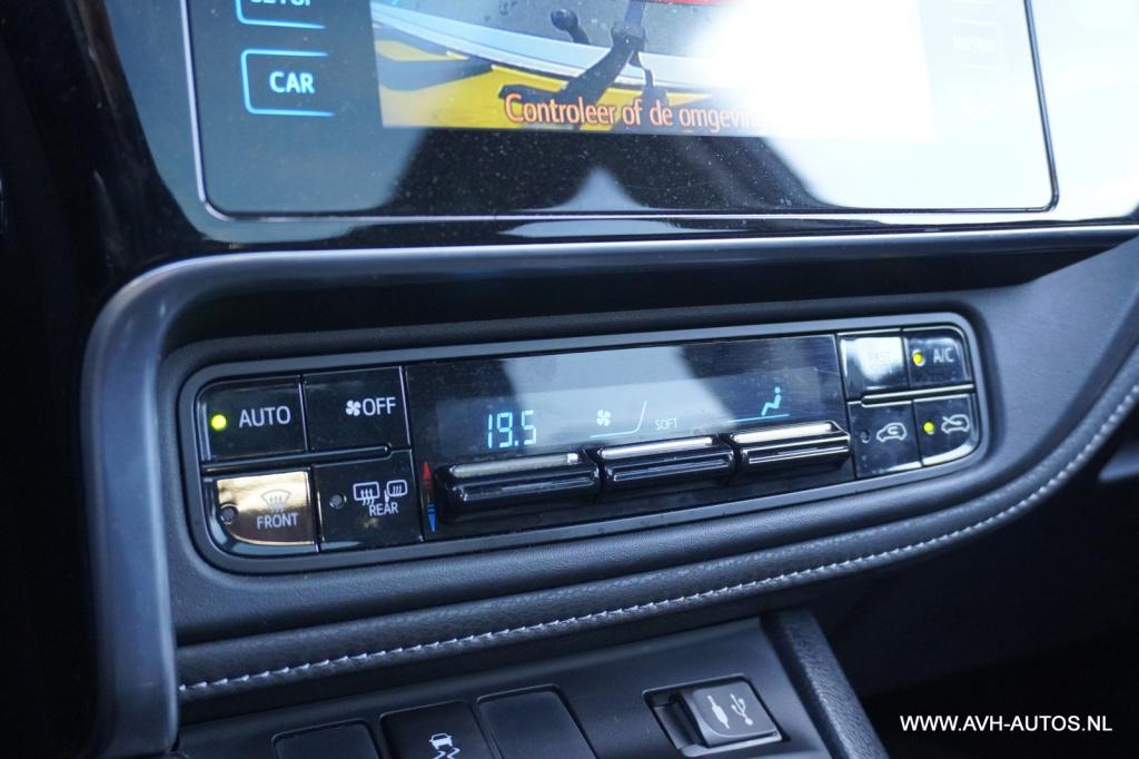 Toyota Auris touring sports 1.8 hybrid lease