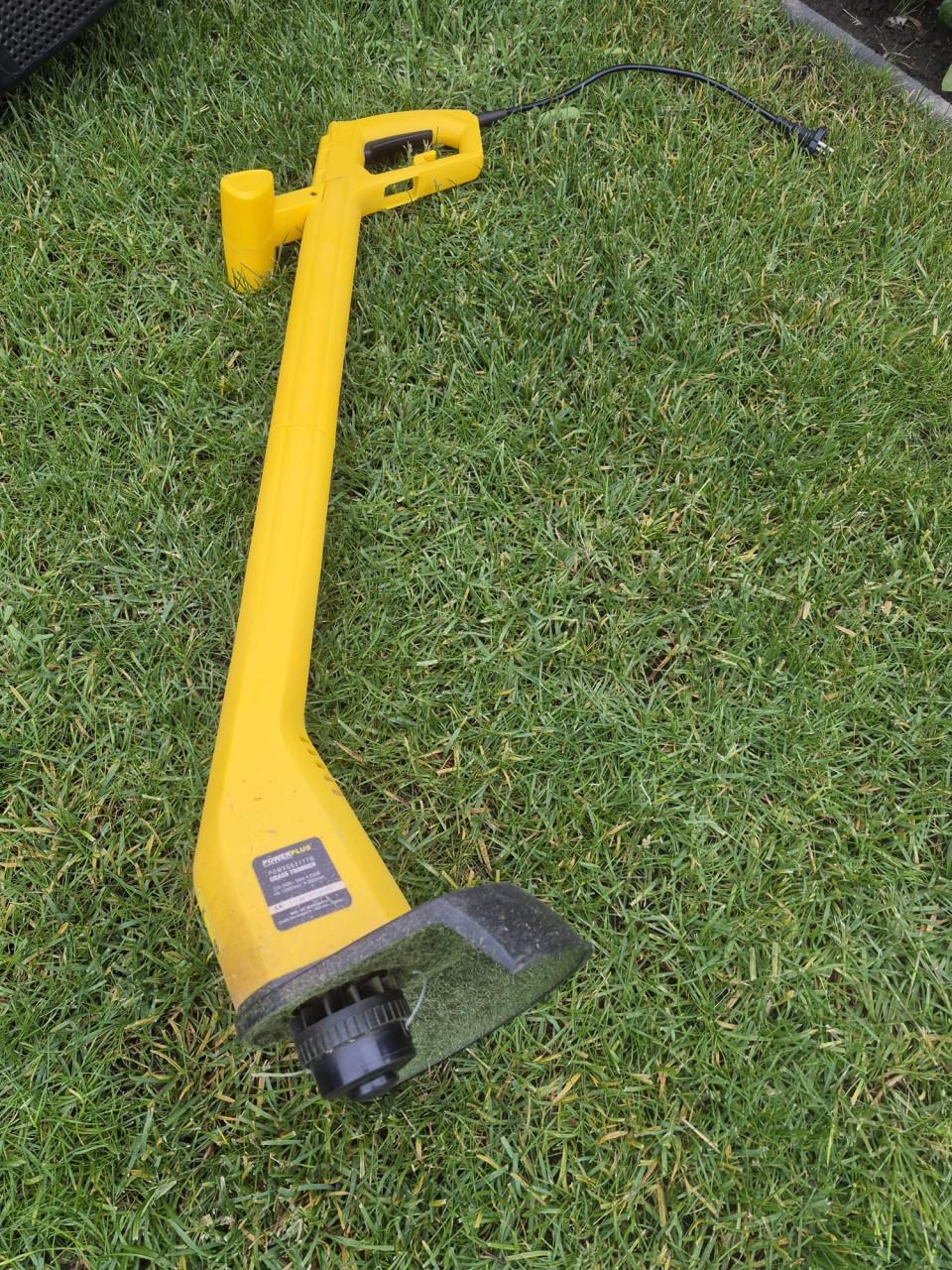 Powerplus Elektrische Grasmaaier en trimmer1300W 320mm