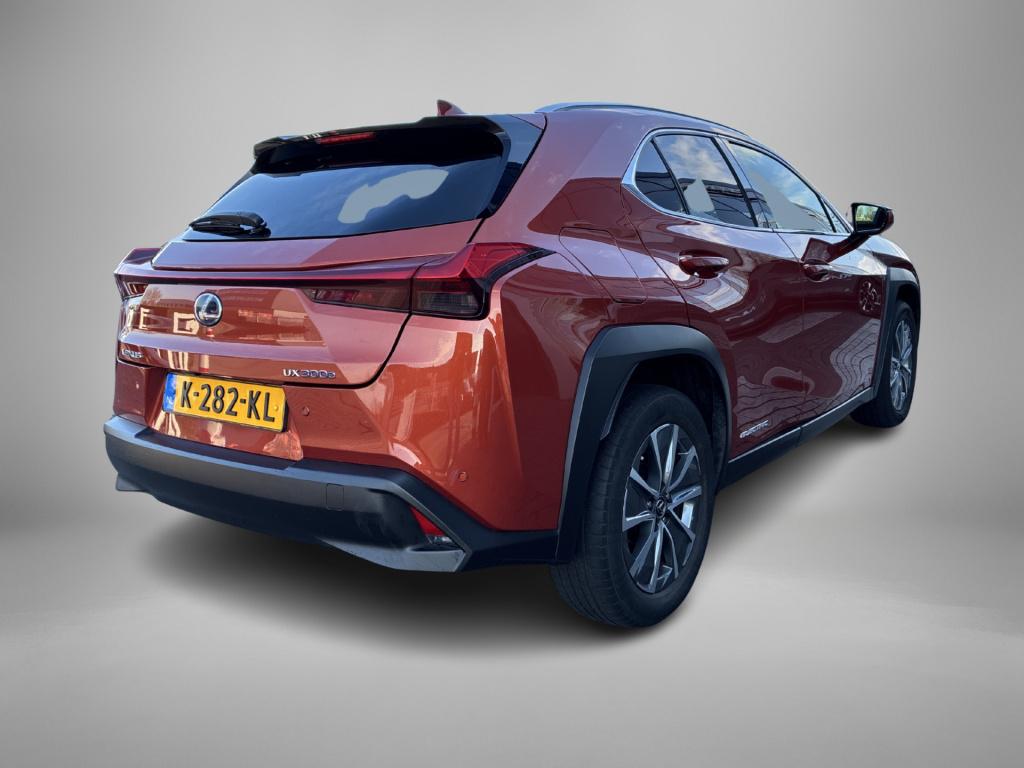 Lexus Ux 300e luxury 54 kwh | leder | stoelverwarming en -koeling | elektri