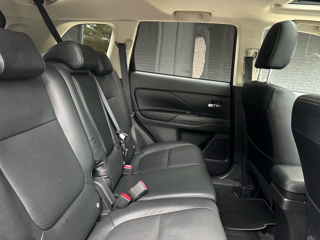 Mitsubishi Outlander 2.0 phev instyle