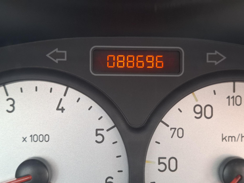 Peugeot 206 cc 2.0i 16v cabriolet clima/leder/park