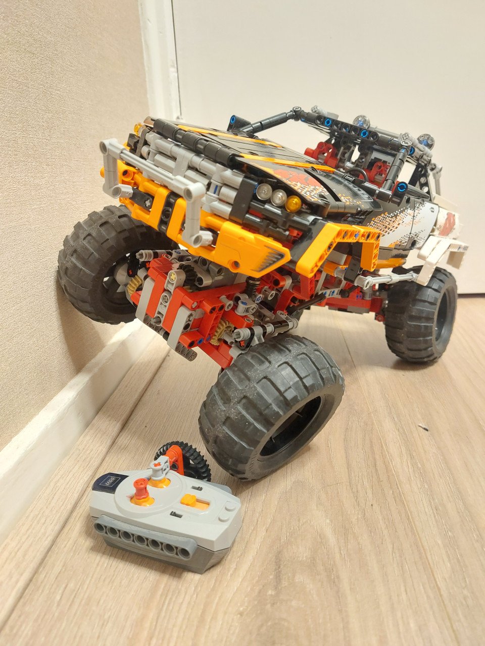 LEGO TECHNIC 9398 4x4 Crawler
