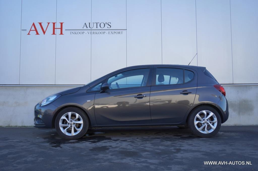 Opel Corsa 1.4 color edition