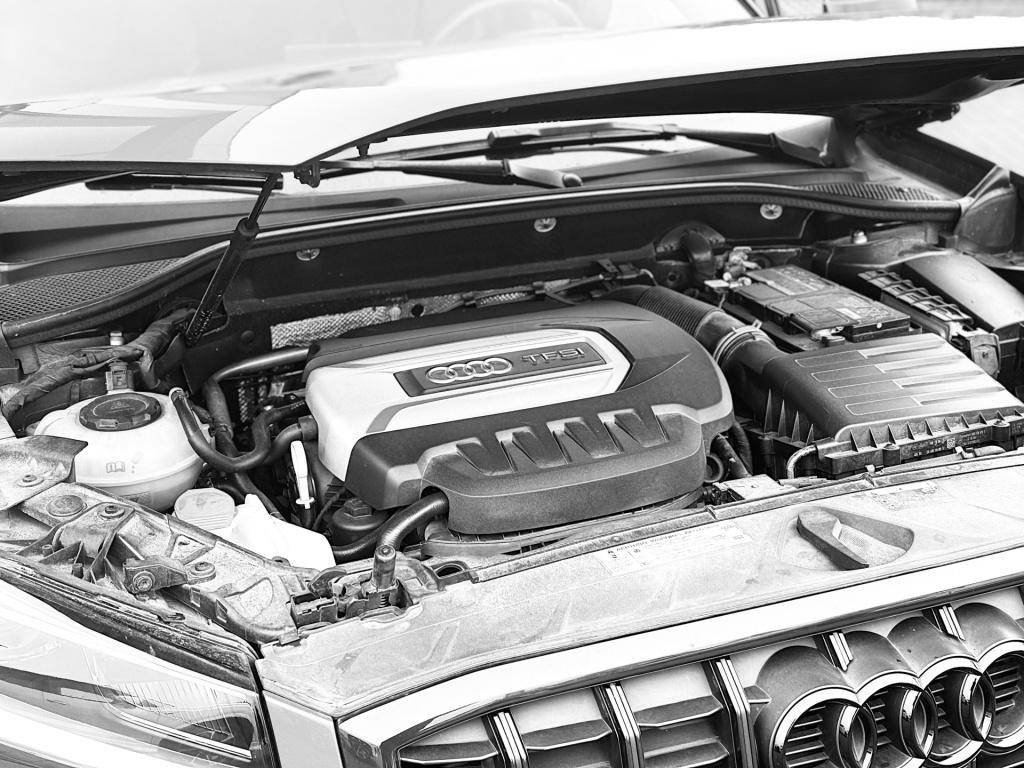 Audi Q2 2.0 tfsi sq2 * virtual cockpit * black pack * navigatie * stoelverw