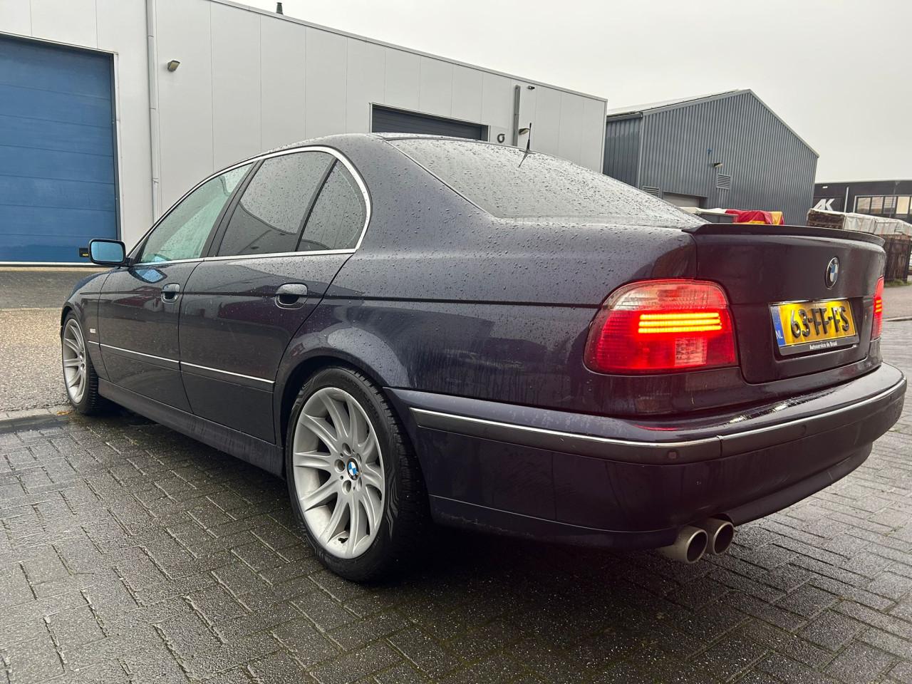 BMW 5-serie 523i Executive MEENNEEMPRIJS! AUTOMAAT/NW ALLS BANDEN/CLIMATE