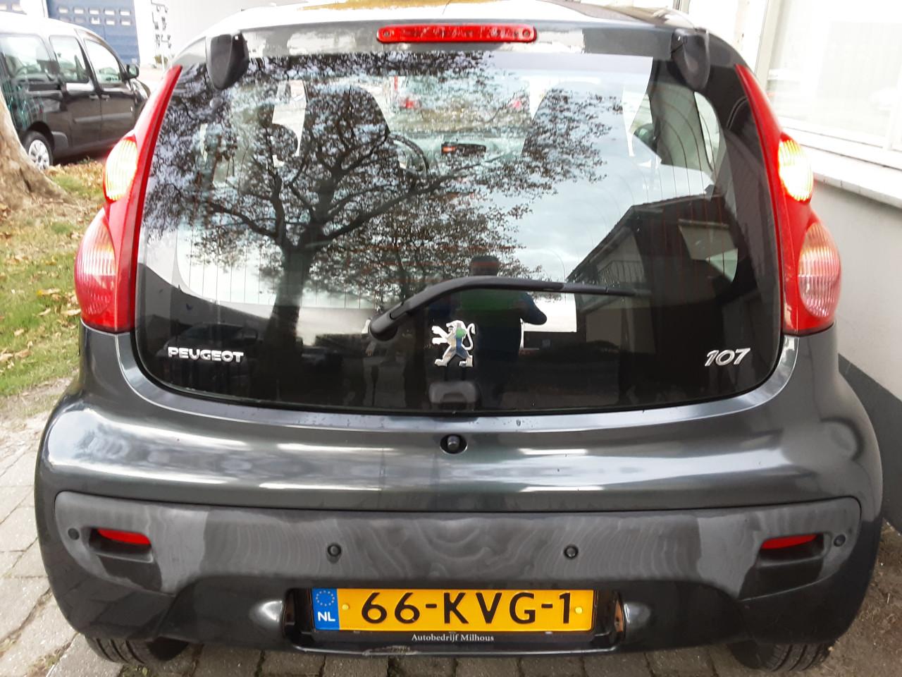 Peugeot 107 1.0-12V Sublime