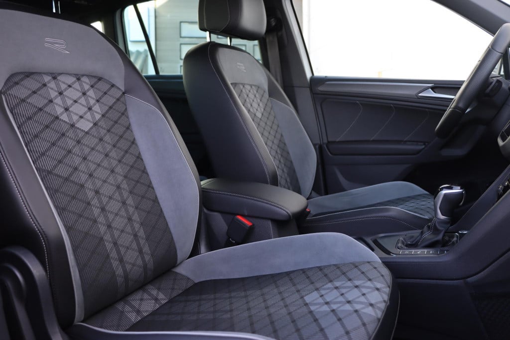 Volkswagen Tiguan 1.4 tsi ehybrid r-line business + 245pk dsg6