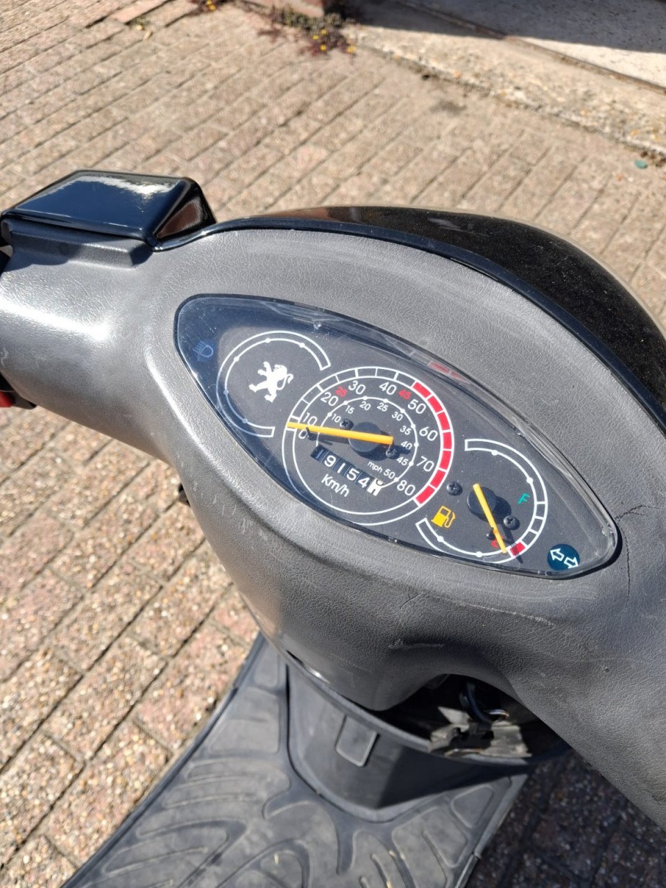 Scooter Peugeot V clic