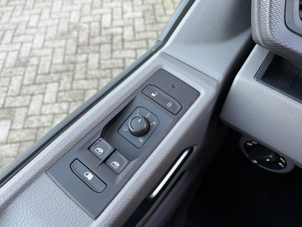 Volkswagen Transporter t6.1 2.0 tdi 204pk l1h1 30 edition | acc | camera | 